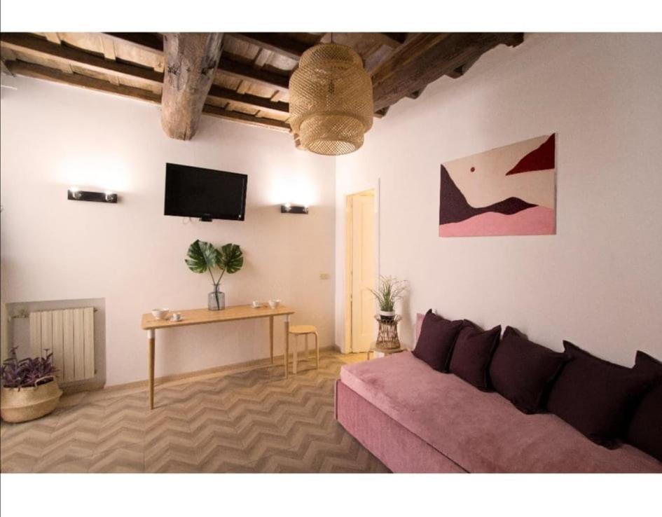 Lovely Apartments In City Centre "Third Floor, Without Elevator" 罗马 外观 照片