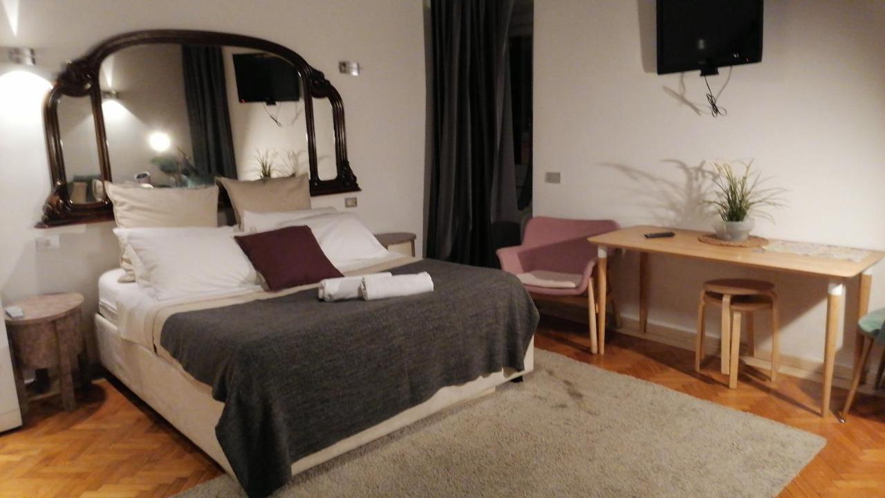 Lovely Apartments In City Centre "Third Floor, Without Elevator" 罗马 外观 照片